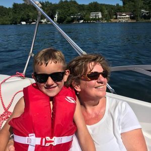 Meet your Posher, Carrie